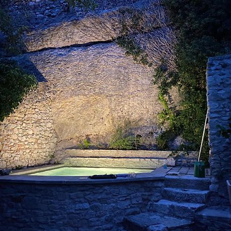 la bonbonniere - Townhouse Saint-Saturnin-lès-Apt Extérieur photo